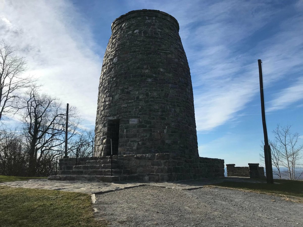 Daniel Gilbert tweet media