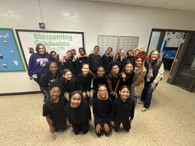 CHPCRUSADERS's tweet image. We were thrilled to welcome the Semple Elementary Step Team to our school Friday! 
Step is more than dance—it’s a powerful expression of culture, unity, and perseverance. Huge thanks to these talented students for sharing their passion with us!

#Inclusion #SempleStepteam
