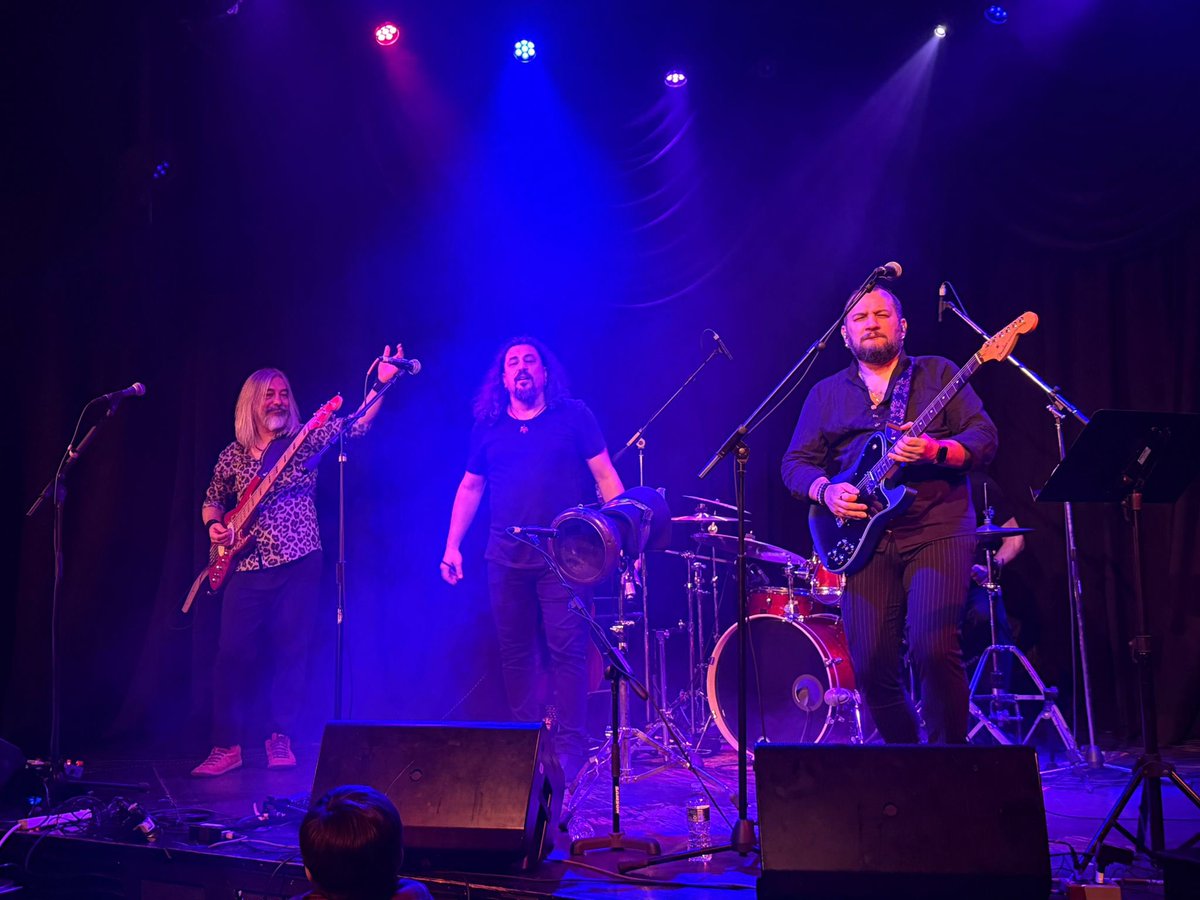 Denizli’den Necati ve Saykolar Müzik grubu  Amerika turnesinin ilk ayağı New York’ta .  Memleket havalarıyla herkes eğlendi, Denizlililer coştu.