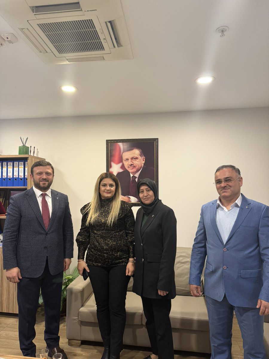 Önceki dönemde birlikte görev yaptığımız değerli arkadaşımız Derya Çetin’e nazik ziyareti için teşekkür ederiz.