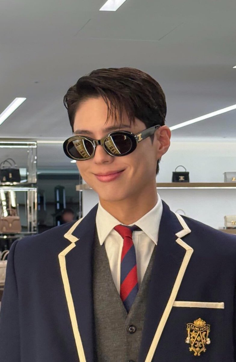 좋은 아침이다😎 <a href="/BOGUMMY/">박보검</a> 🩵
쿨님☀️❤️‍🔥