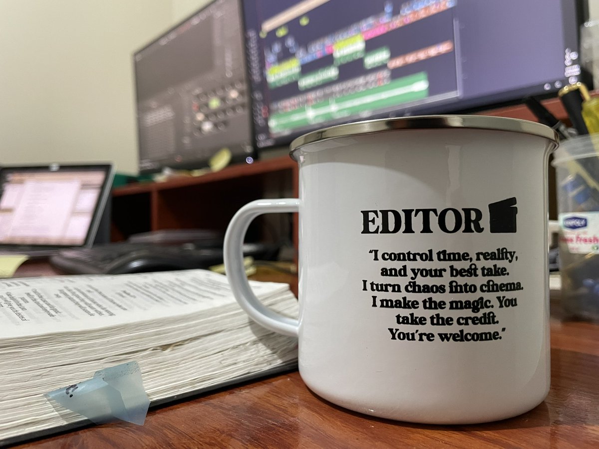 michael_kuriaa's tweet photo. Late night #editing having some #coffee @filmcourage @totalfilm #Filmmaking #Filmmaker https://t.co/Dpv0wg1gJ2