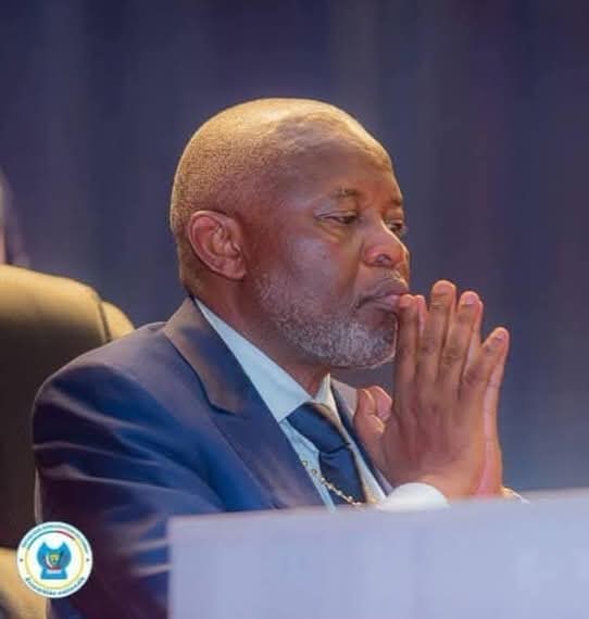 Cet homme <a href="/VitalKamerhe1/">Vital Kamerhe</a> est comparable à un DESSIN ANIMÉ, il ne meurt jamais politiquement...son secret c'est sa capacité d'encaisser et d'esquiver les coups de ses adversaires pour conserver son énergie aux grandes batailles du futur...