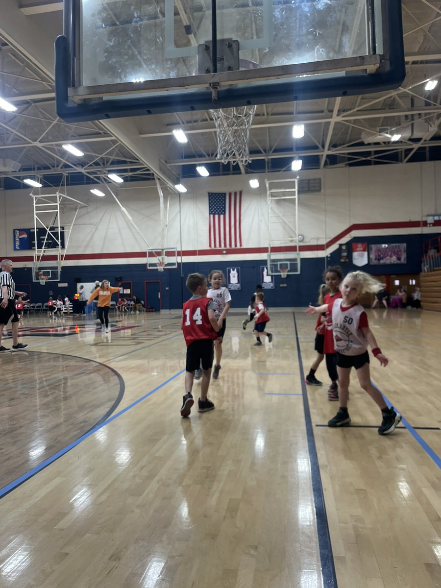 Daryl Chandler (@darylchandler) on Twitter photo Another big shoutout to <a href="/SDHS_LadyKeesBB/">Lady Kees Basketball</a> players Bailey Conkin and Cloey Wade for spending their Saturdays coaching these kids at Jr Pro! A great example of our SDHS Athletes giving back to the community! Another big shoutout to <a href="/SDHS_LadyKeesBB/">Lady Kees Basketball</a> players Bailey Conkin and Cloey Wade for spending their Saturdays coaching these kids at Jr Pro! A great example of our SDHS Athletes giving back to the community!