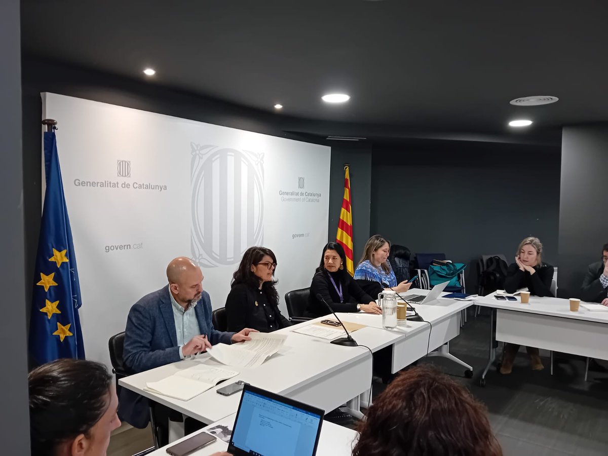 Unidad de Búsqueda de Personas Desaparecidas (@ubpdcolombia) on Twitter photo En su visita, la directora de la #UBPD, se reunió con Andrea Costafreda y Vicenç Margalef de la <a href="/cooperaciocat/">Cooperació</a> para fortalecer la cooperación en la búsqueda. En el espacio también participaron representantes de la sociedad civil y DDHH. <a href="/drewcostafreda/">Andrea Costafreda</a> <a href="/davidminoves/">David Minoves</a> En su visita, la directora de la #UBPD, se reunió con Andrea Costafreda y Vicenç Margalef de la <a href="/cooperaciocat/">Cooperació</a> para fortalecer la cooperación en la búsqueda. En el espacio también participaron representantes de la sociedad civil y DDHH. <a href="/drewcostafreda/">Andrea Costafreda</a> <a href="/davidminoves/">David Minoves</a>