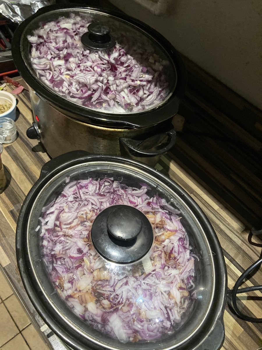 π π»πββοΈππ πͺBarbara Keating Beewilded (@pmnogue) on Twitter photo 5kg of marked down onions, caramelising in the slow cooker. Then itβs into the dehydrator. Deliciousness for snacking, soups, casseroles, sauces etc.#BenshamBites <a href="/christineperymn/">ChristineW πππ΅πΈπΊπ¦</a> <a href="/sheinazs/">sheinaz stansfield QI</a> 5kg of marked down onions, caramelising in the slow cooker. Then itβs into the dehydrator. Deliciousness for snacking, soups, casseroles, sauces etc.#BenshamBites <a href="/christineperymn/">ChristineW πππ΅πΈπΊπ¦</a> <a href="/sheinazs/">sheinaz stansfield QI</a>