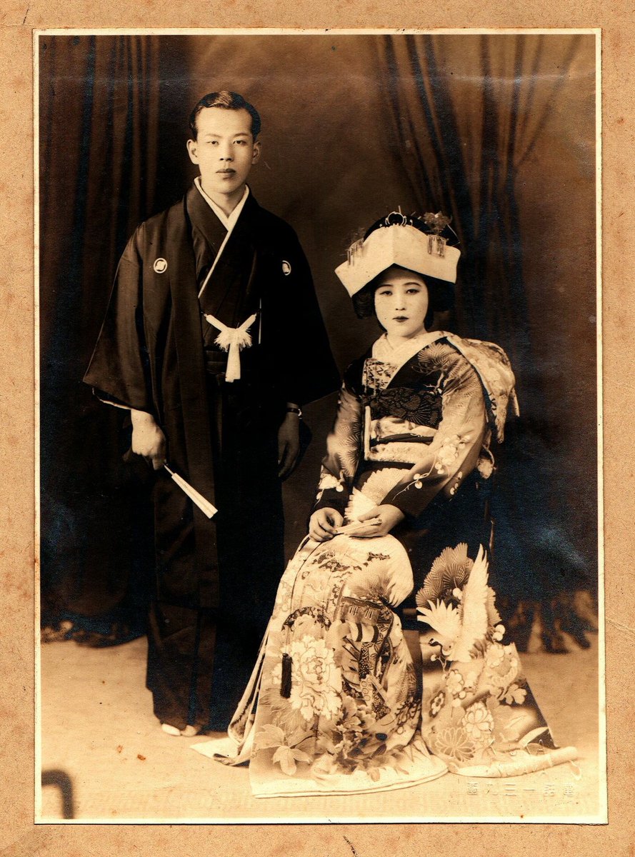 mamafuri_remake's tweet photo. 今から85年以上前の昭和初期の引き振袖です。
かつて、ひいおばあ様が着用された晴れ着をひ孫様の成人式用に蘇らせました。 https://t.co/Hd6d8SCXZP