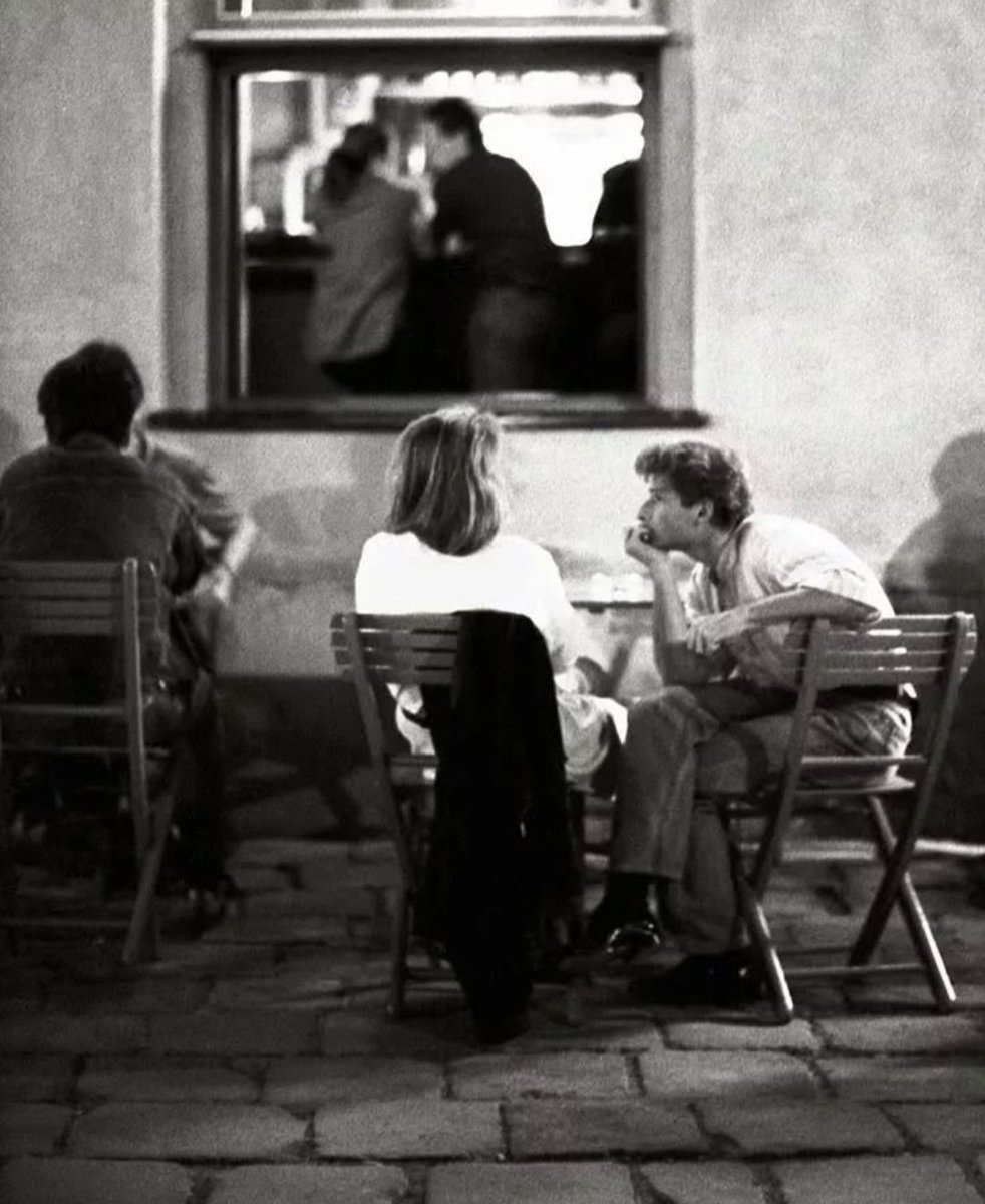 MeglioBello's tweet image. Ho questa
abitudine..
di pensare
a te...
quando parlano
d'amore