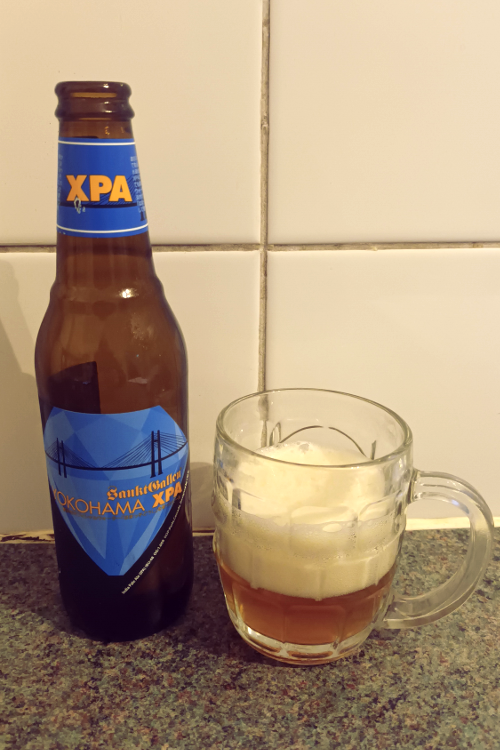972~Sankt Gallen Yokohama XPA. Dense ivory foam with delicious candyfloss bouquet. Herbal, vinous, with a dry, grapefruit, tongue scratching bitterness. Complex Kanpai. 🇯🇵👅🍺😋 #1001Beers