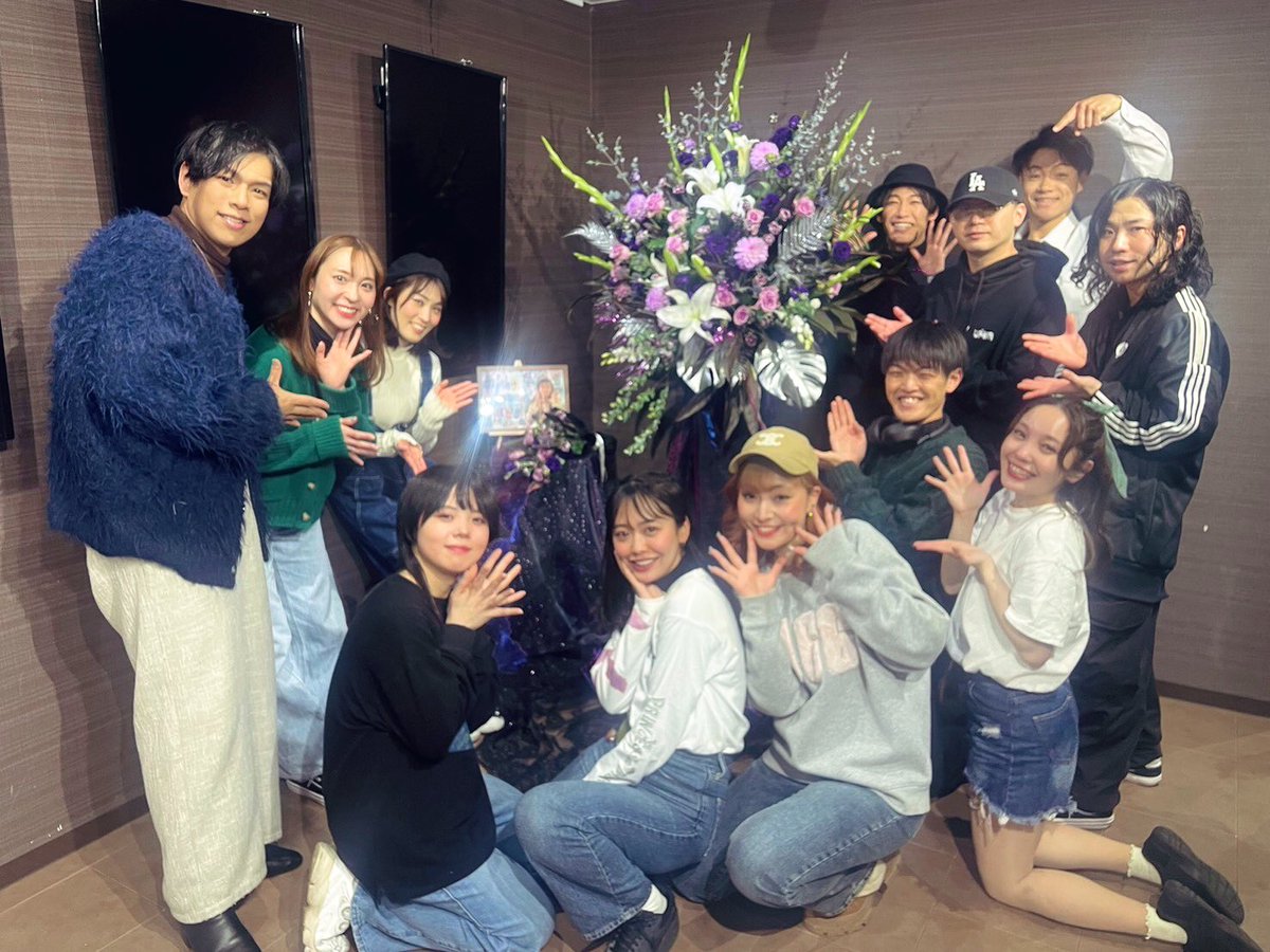 先日も皆様お越しいただき
ありがとうございました！
ドリチケ、差し入れについても、心から感謝申し上げます✨

きらら、まこってぃ、まいこ
誕生日おめでとう🎂

本日も劇場でお待ちしてます😊