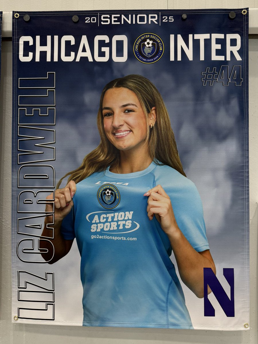 LeeCardwell's tweet photo. Liz’s Chicago Inter College Day! @lizcardwell44 @Michael29579264 https://t.co/Jv1IE8SdsG