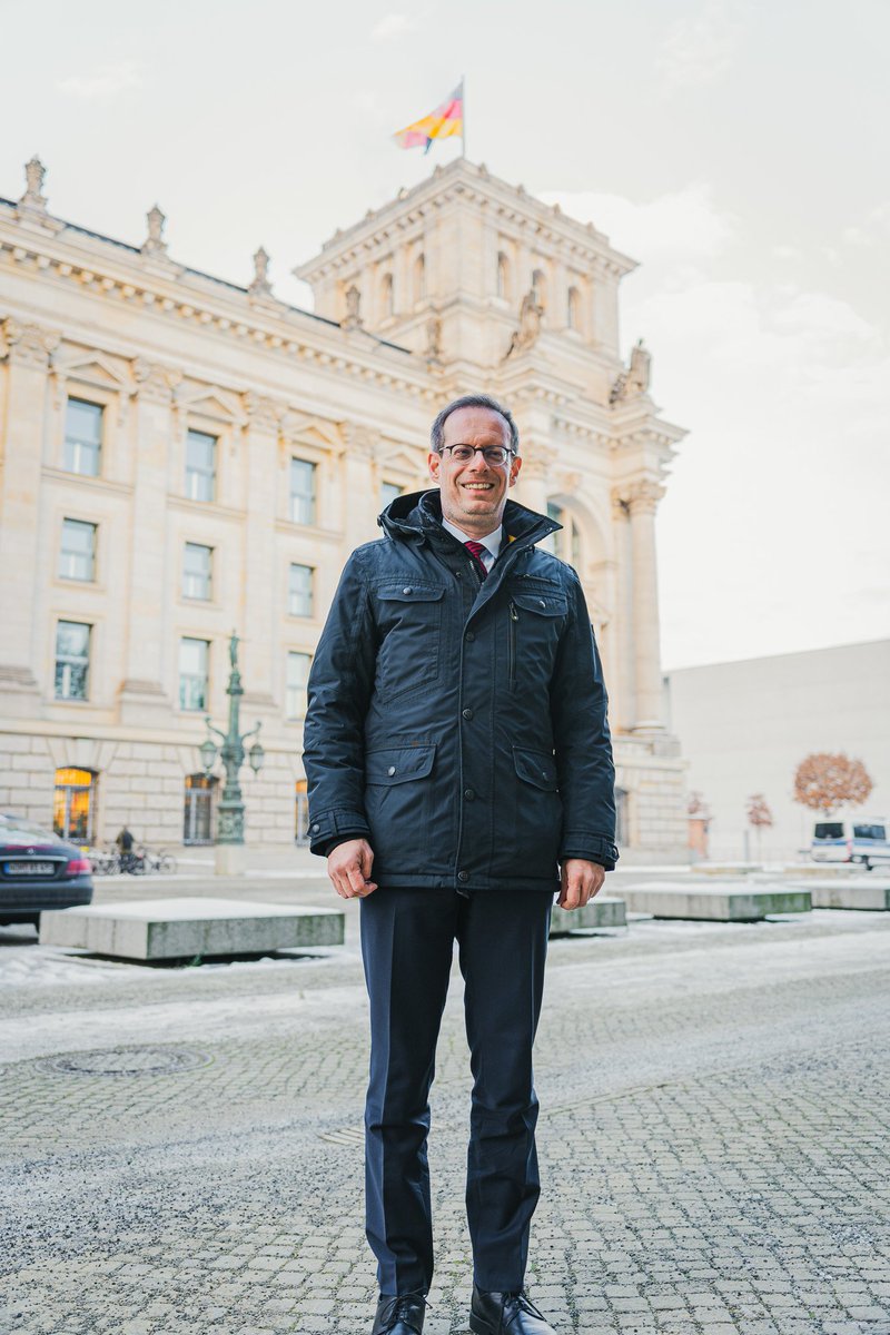 KonradStockmei1's tweet photo. Wer am Sonntag #jetztFDP wählt, wird sagen einmal können: Ich habe den #Politikwechsel mit herbeigeführt, der #Deutschland 🇩🇪 wieder auf die Erfolgsspur gebracht hat. #AllesLässtSichÄndern 👉 zum Besseren! In #Mannheim Erststimmme #Stockmeier, Zweitstimme #FDP. #Wahlarena https://t.co/NtdgNYc60x