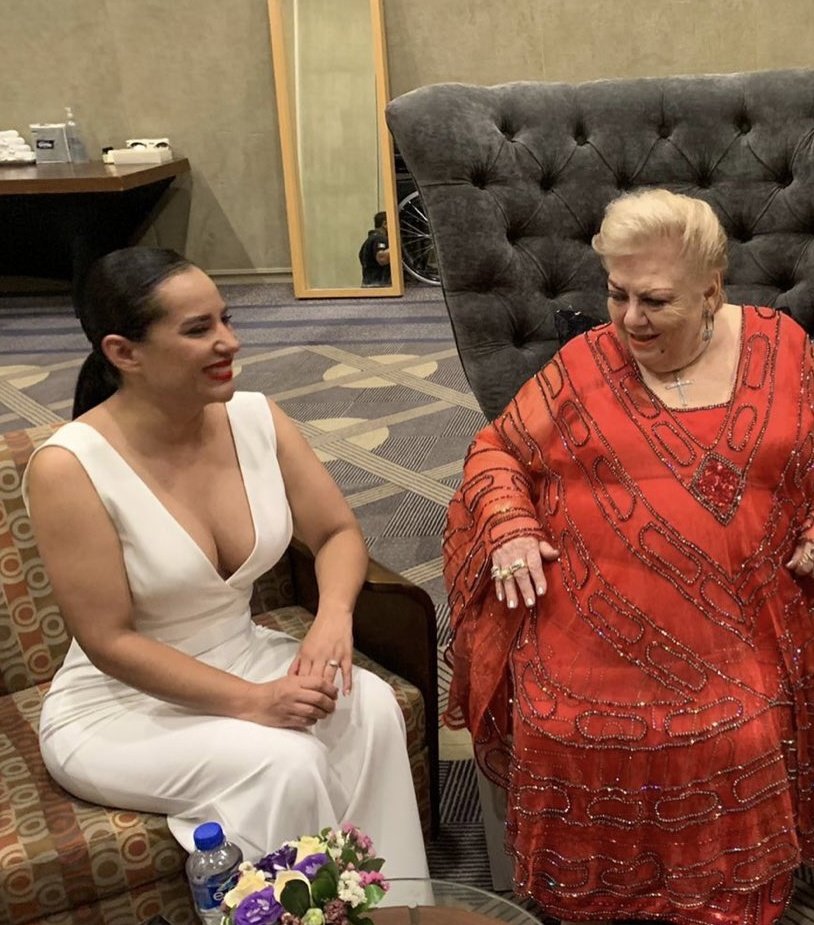 Guadarios's tweet photo. Al parecer es un mal presagio recibir una visita de la Doctora Sandra Cuevas 🥺 https://t.co/ttzBLG92Cf