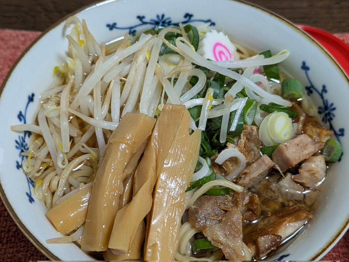 menratko's tweet photo. #家みたか
油そばセットと切落しで再現可能なあの味
しかも油そばベースのこってり
たまらん https://t.co/VzAveUwQ9U