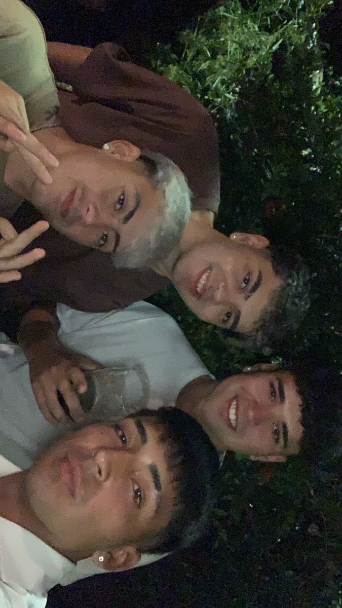 🤟🏾