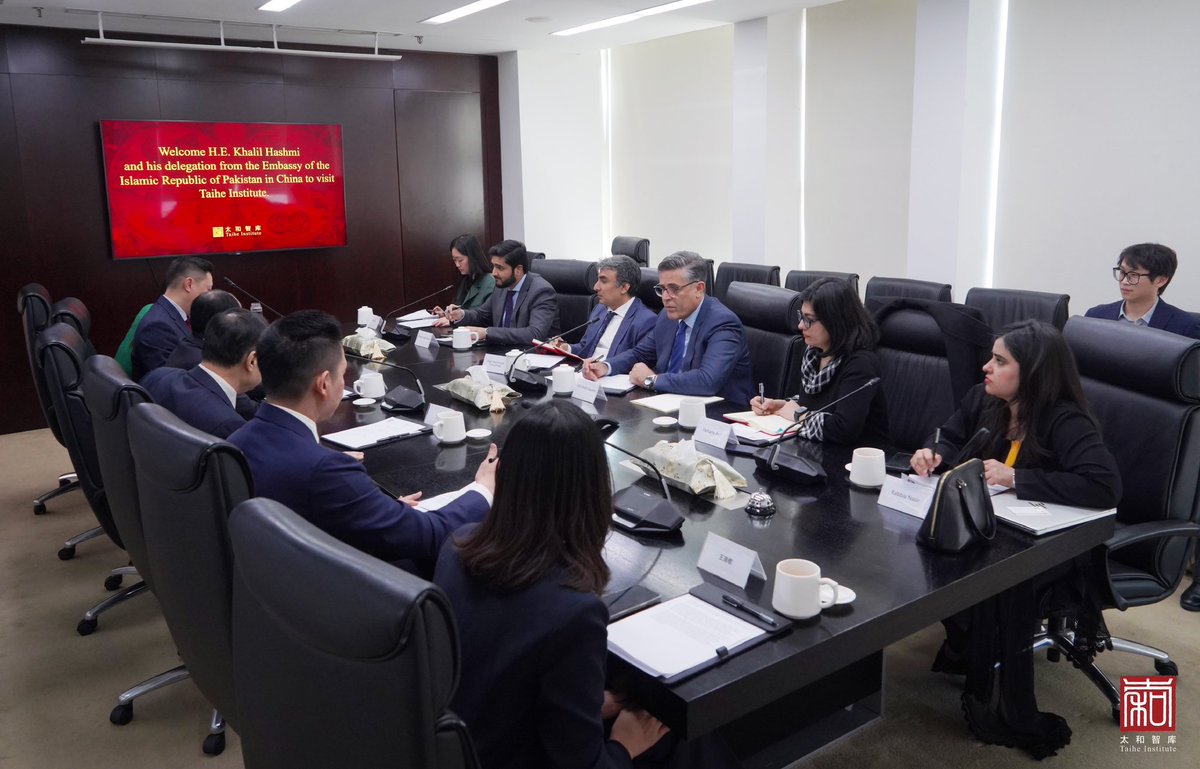 Pleased to visit <a href="/institute_taihe/">Taihe Institute</a> yesterday for in-depth exchange of views with Mr. Peng Binge, Chairman of the Institute and Mr. Wu Hailong, President China Public Diplomacy Association. Later, had a free-flowing discussion with senior research fellows on the salience of 🇵🇰 🇨🇳