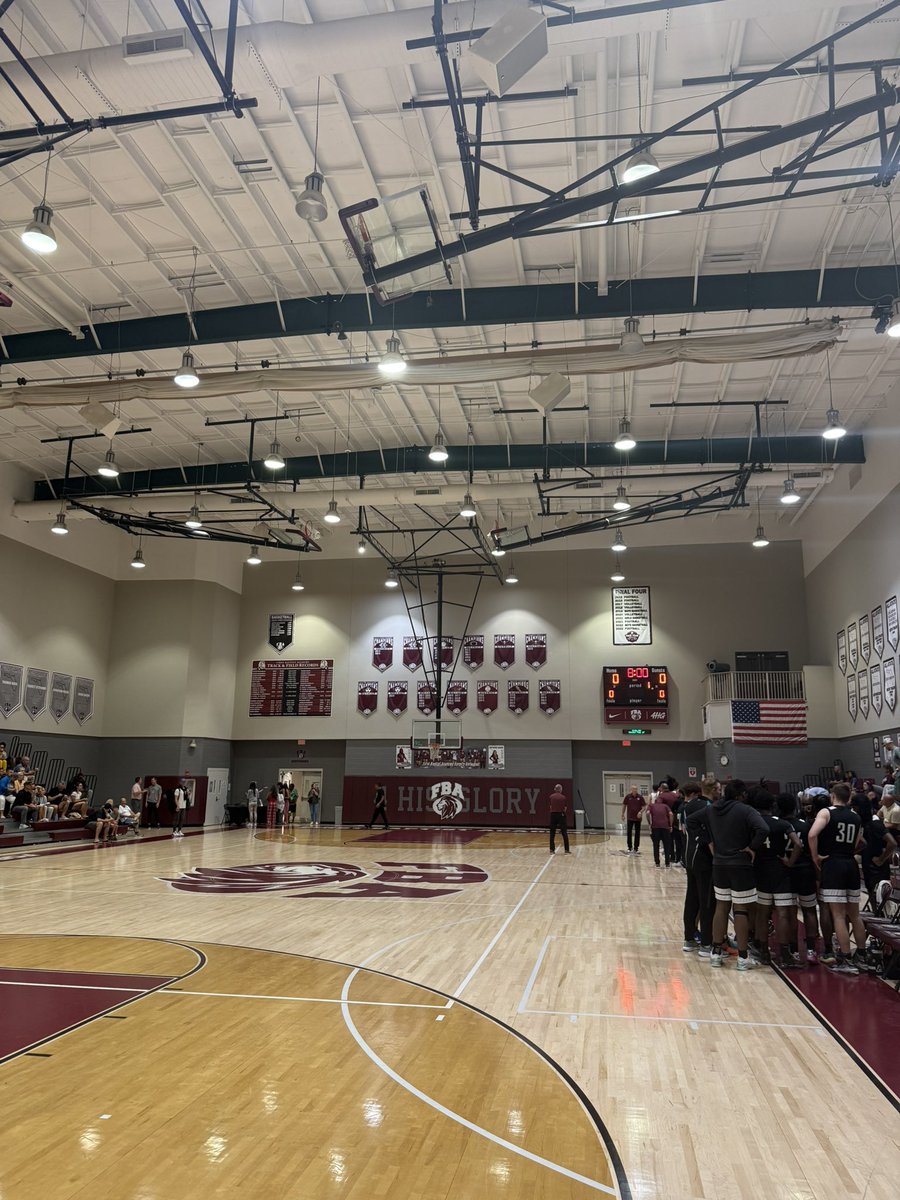Regional Hoops on tap for tonight. First Baptist (26-2) hosts Bell Creek (17-10) for the 2A-Region 3 semifinal. 

Follow along for scoring updates and highlights!
