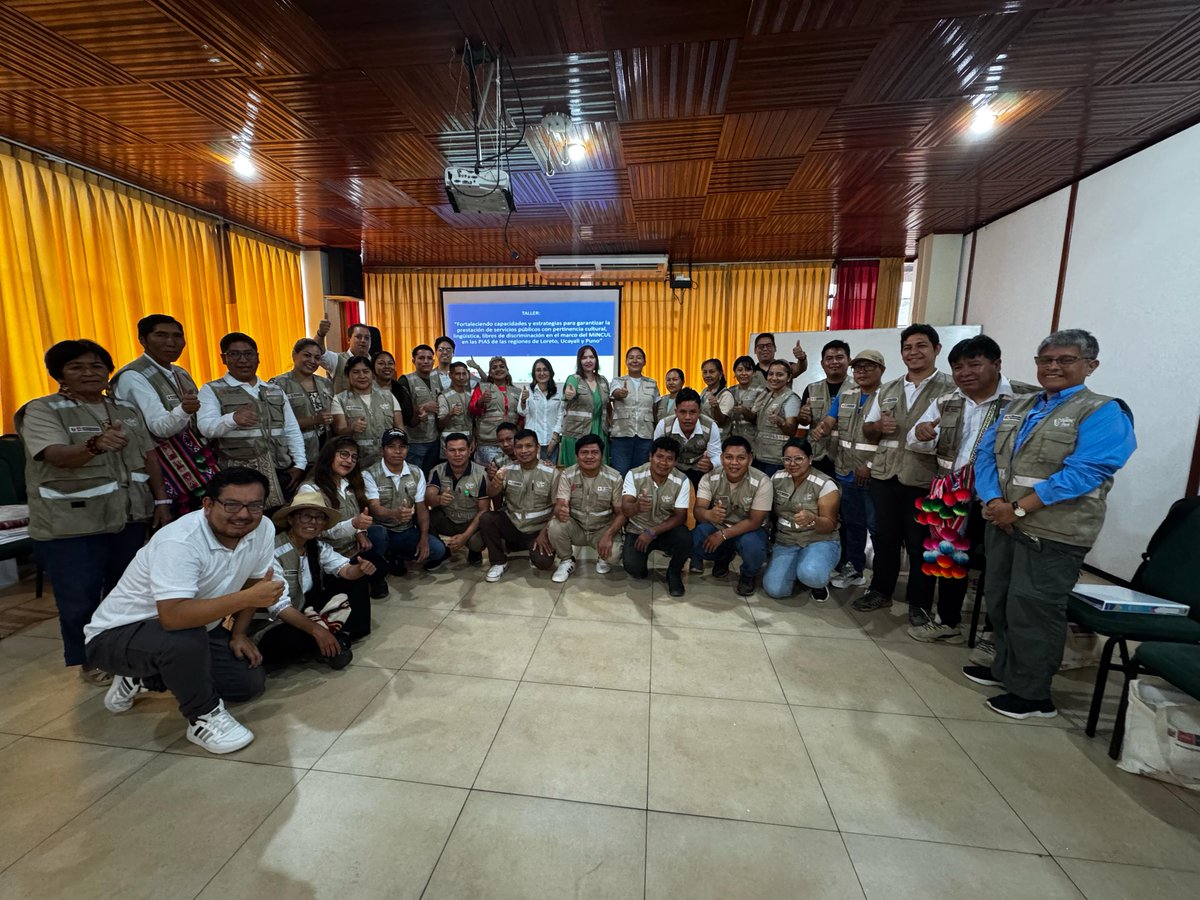 MinCulturaPe's tweet image. #CulturaenPIAS: Para garantizar que los servicios públicos que se brindarán en las #PIAS en más de 300 comunidades de Loreto, Ucayali y Puno se desarrollen según costumbres y lenguas indígenas de pueblos originarios, el Mincul capacitó a gestores y coordinadores regionales.