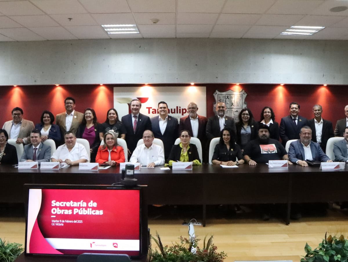 El secretario de Obras Públicas, Pedro Cepeda Anaya, sostuvo una reunión  con las y los diputados de la Legislatura 66 del Congreso de Tamaulipas, en la que dio a conocer el trabajo  de octubre de 2022 a la fecha, destacando una inversión superior a los 13 mil millones de pesos.