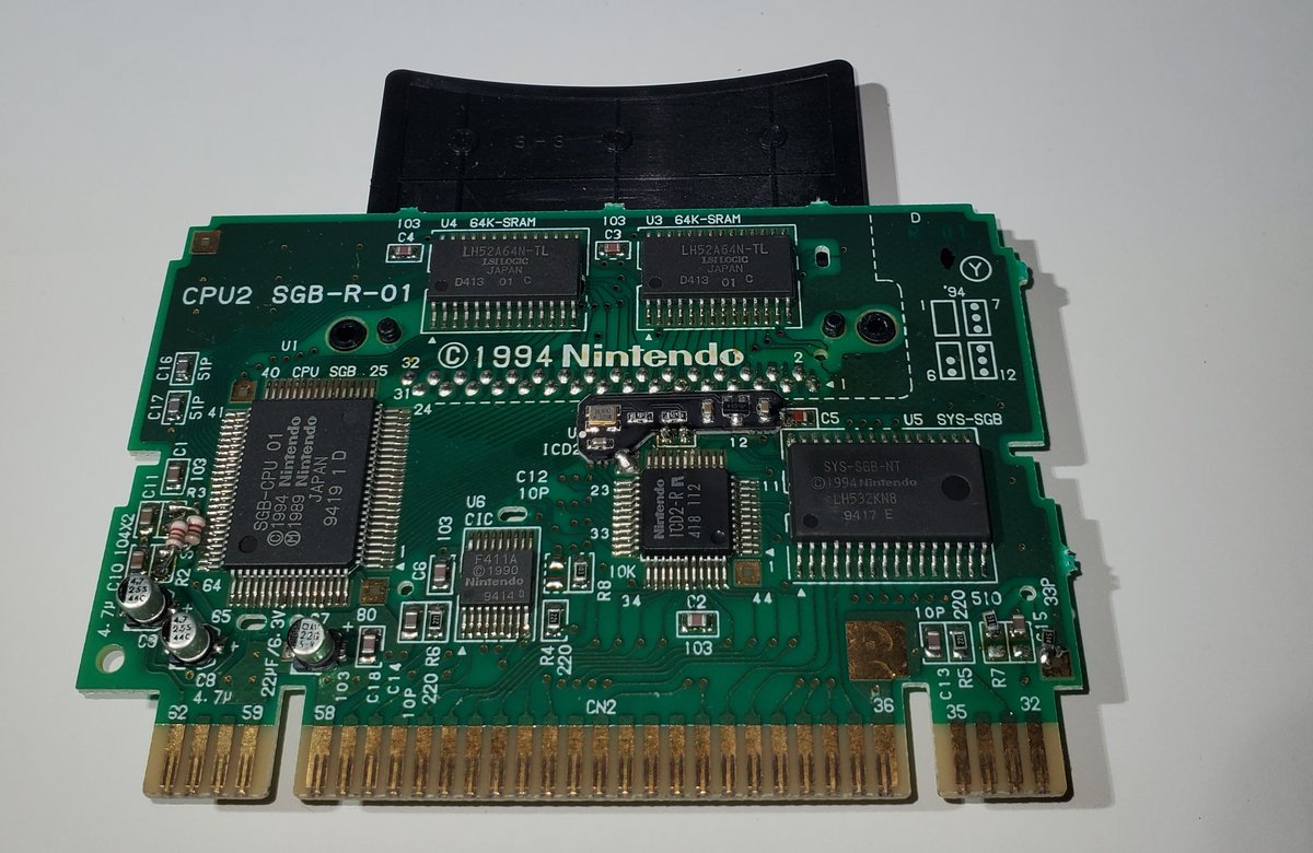 RetroSmd's tweet image. Installed the Super Gameboy clock mod for a client. Now they can play their favorite gameboy games at the correct speed! Thanks for the amazing mod @qwertymodo!