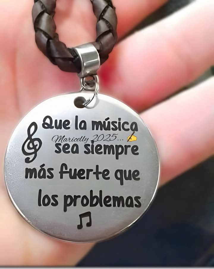 Paula Hernández Vega (@paulahernndezv4) on Twitter photo 