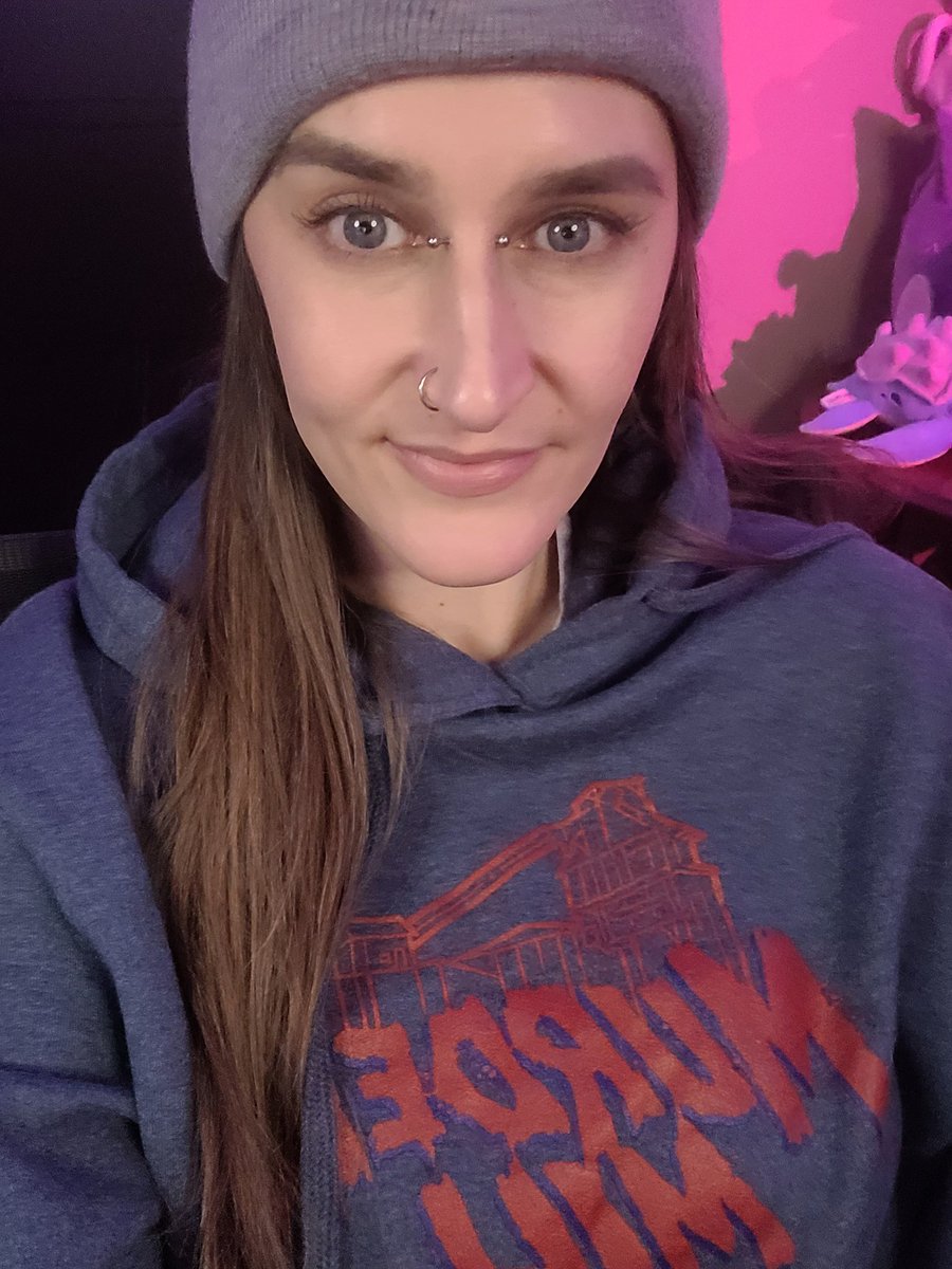 nyla_saur's tweet image. Just a little quickie stream!! Come thru 😊😊