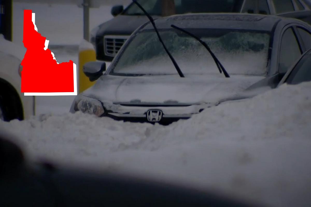 MarcoOnTheRadio's tweet photo. Do You Really Need To Raise Your Wipers Before It Snows In Idaho? https://t.co/KzzIuIBveY https://t.co/lvxCbz4YPT