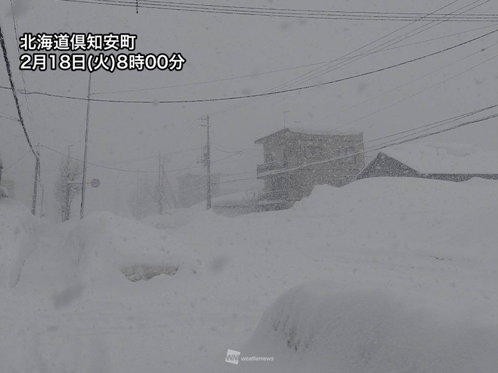 北海道 1時間10cm超の強い雪＞ 今日18日(火)は日本列島の上空に強い