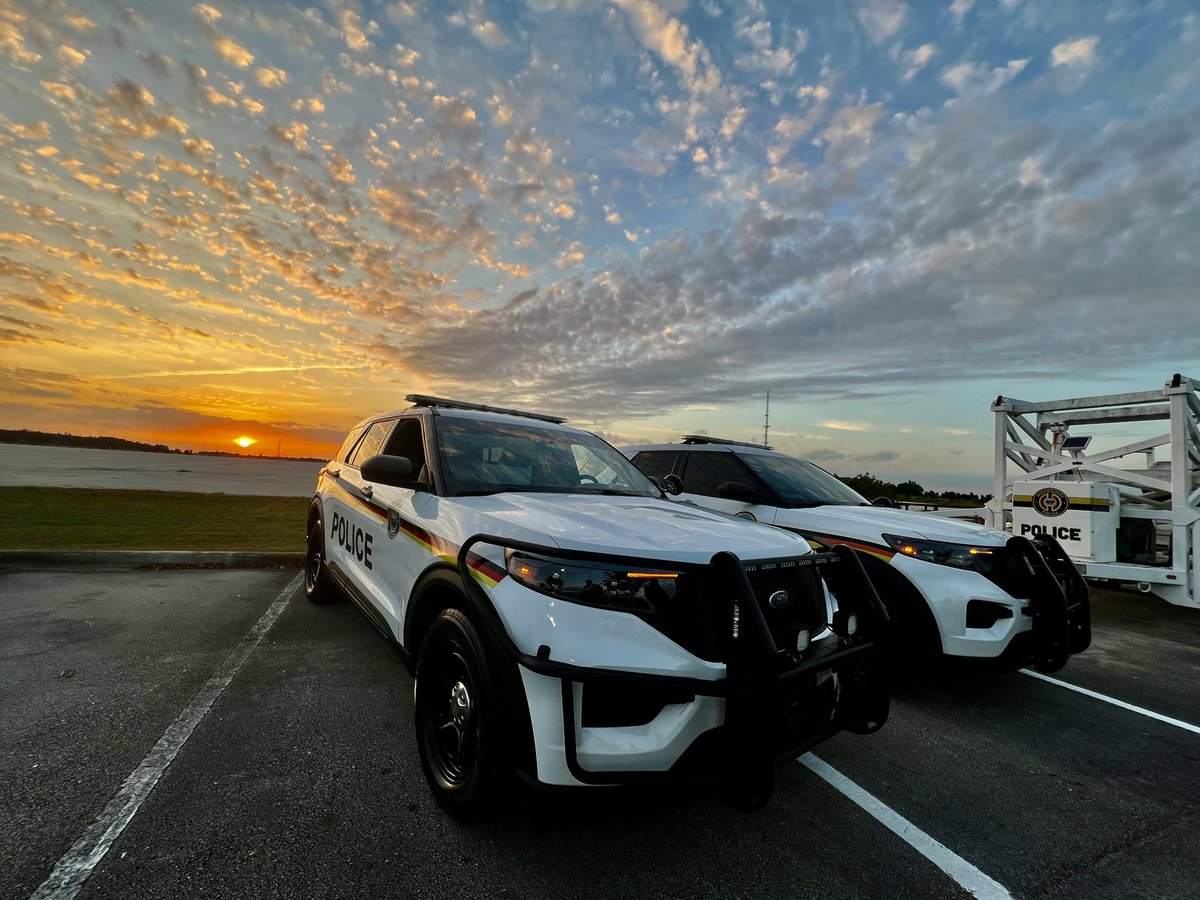 ChiefPandolfi's tweet image. Breathtaking sunset over the stunning Florida Everglades this evening.  Welcome to my office! #NatureViews #EvergladesSunset
