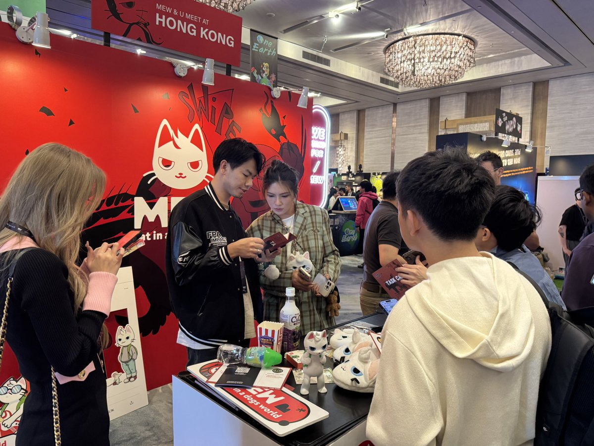 _raysonwong's tweet photo. @MEW_zh visiting new at HK meme conference, it was so  exciting and everyone enjoy it so much. Meme is next big thing and as the whole entire ecosystem is growing fast in web3. Anyone in HK for consensus should drop by for meme event here. https://t.co/8jVl7jAPSm