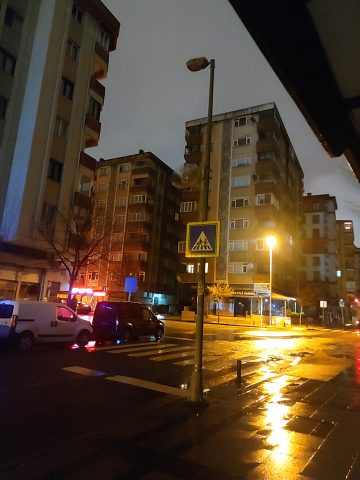 iiibrahimdogan's tweet photo. @atasehirbld Karslı Ahmet Caddesi'nde Nuri Cıngıllıoğlu Lisesi önündeki sokak lambası yanmıyor. Kontrol ettirebilir misiniz? https://t.co/0oVTEYBpGw