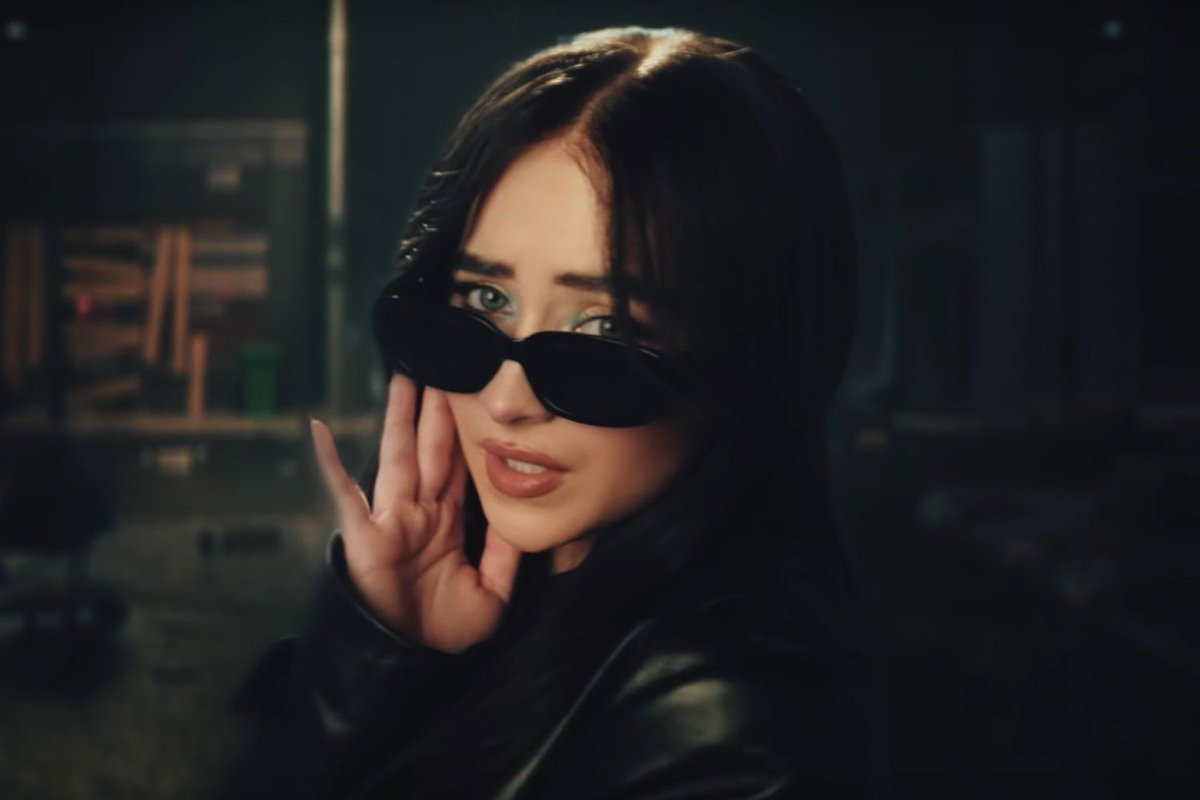 PopCrave's tweet image. 3 years ago today, Sabrina Carpenter released “Fast Times.”