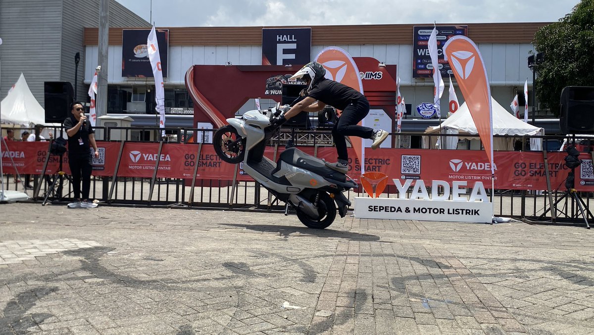 mrizki13's tweet photo. Sespan-nya LHD (Left Hand Drive) 🤭😅 https://t.co/Dc6MJVZXfO
