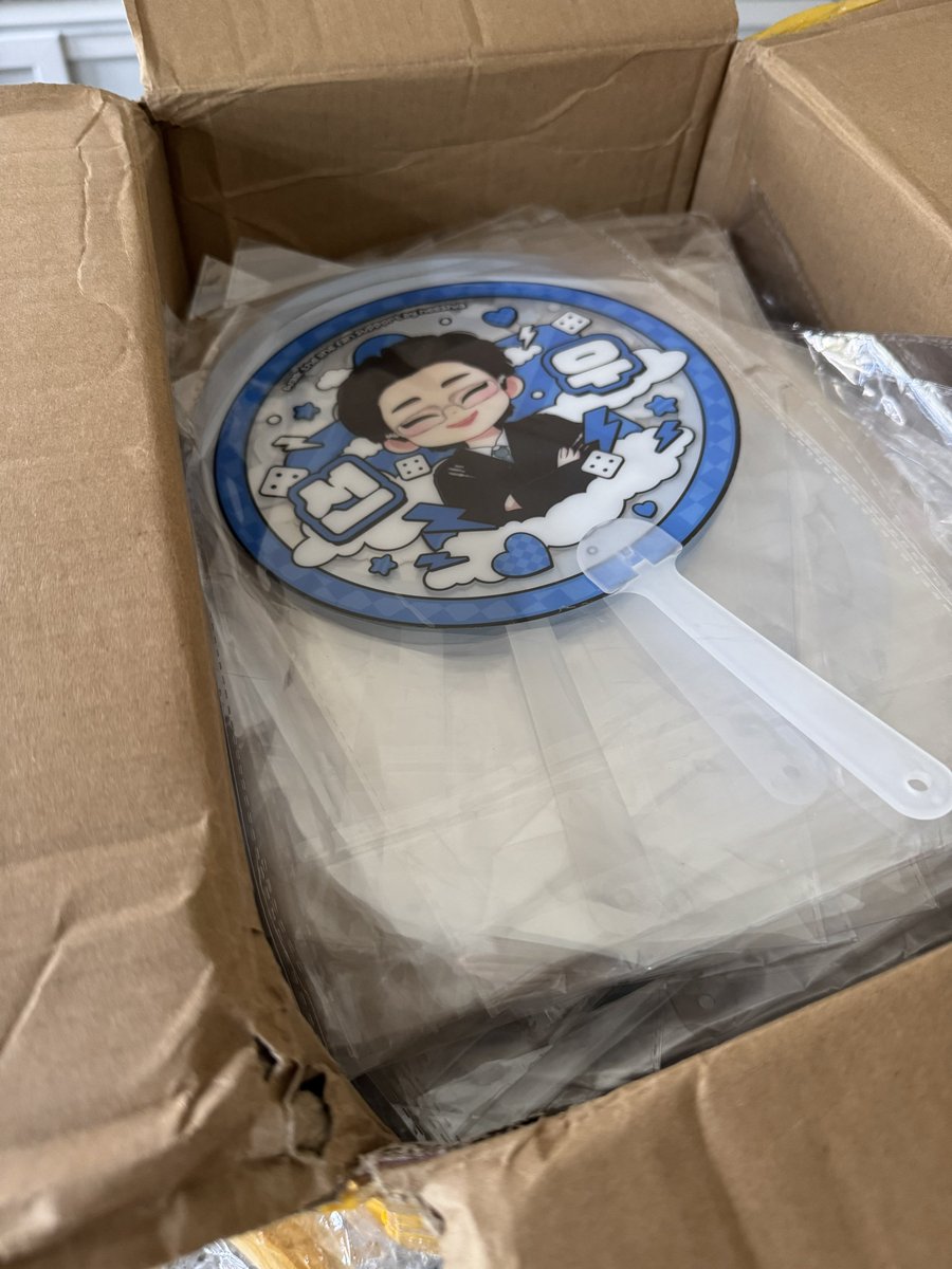 GET ONE AND PASS NALANG WALANG MAUUBUSAN BAHALA NA KAYO DIYAN 😭😭😭 TWO DESIGNS PALANG ITO 5KGS NA PAKSHET AHAHAHAHHAAHHA