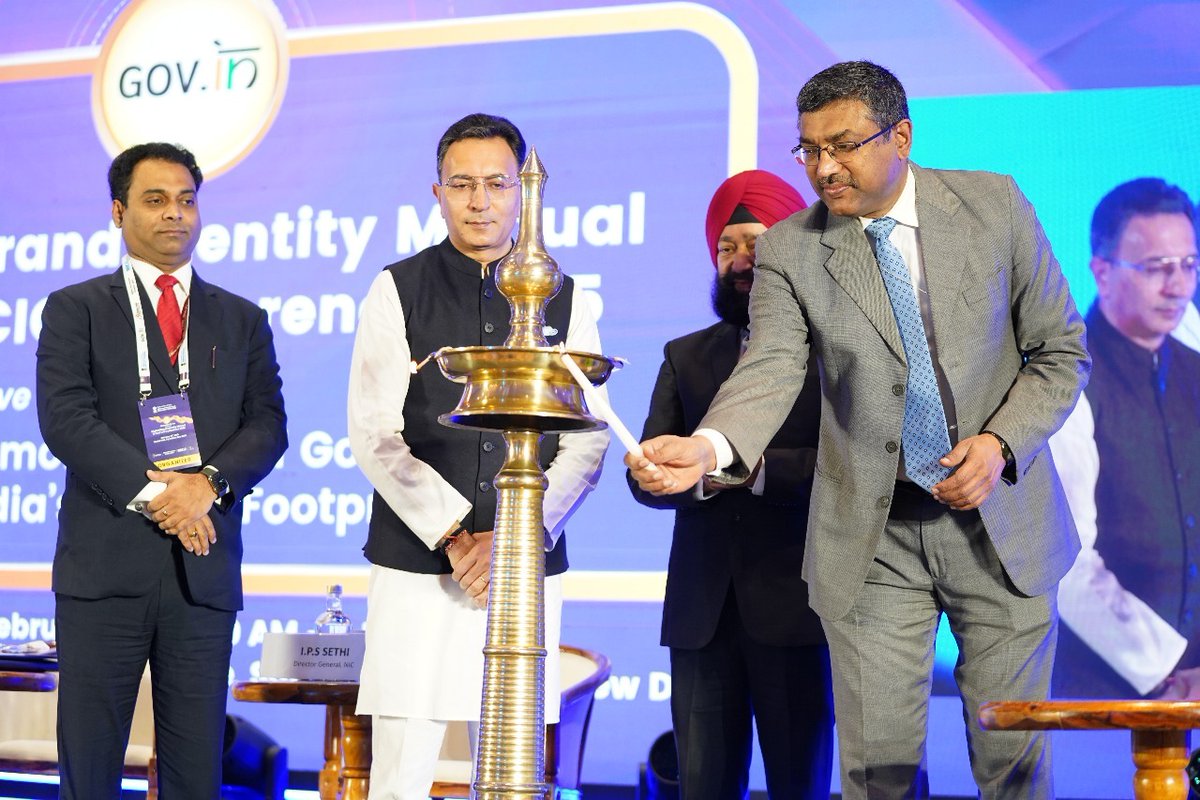 NICMeity's tweet photo. Hon’ble MoS Shri @JitinPrasada, along with Shri S. Krishnan, Secretary, MeitY, Shri Sanket S Bhondve, Jt. Secretary, MeitY, Shri IPS Sethi, DG, NIC & Ms. Alka Misra, DDG, NIC lighting the lamp at the launch of #DBIM & 1st #CIOConference2025 organized by @GoI_MeitY, in New Delhi. https://t.co/c5jPG66lgs