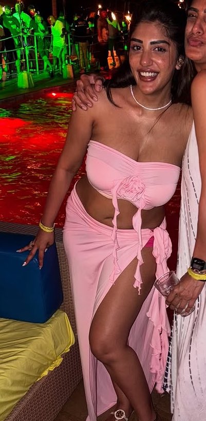 Wtf did I watch! Peak femininity..
Impotent like me can never satisfy her! I would love to watch this b!tch and leak so hardly without even stroking my cockkk!!