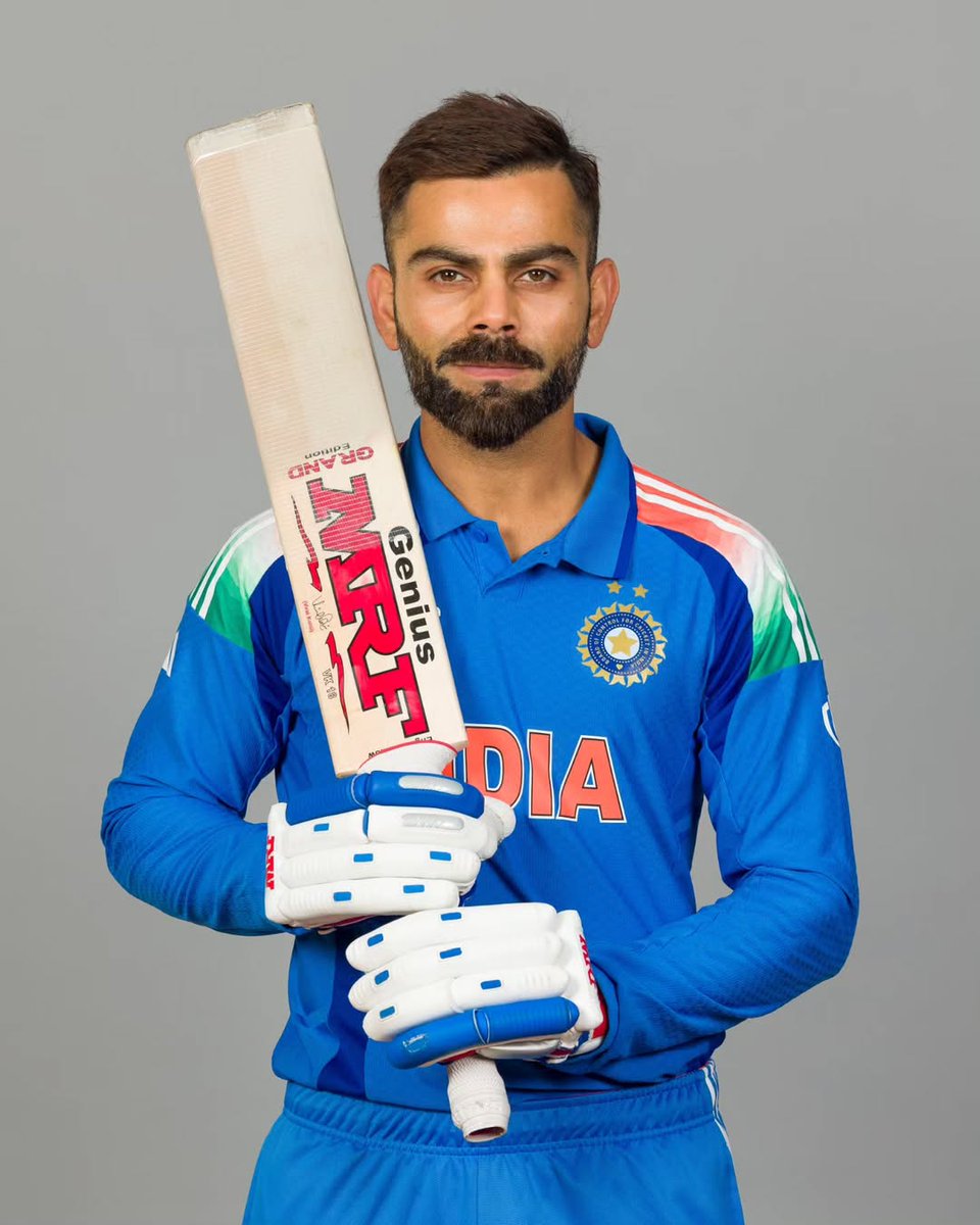 mufaddal_vohra's tweet image. Virat Kohli in photoshoot session. 🐐