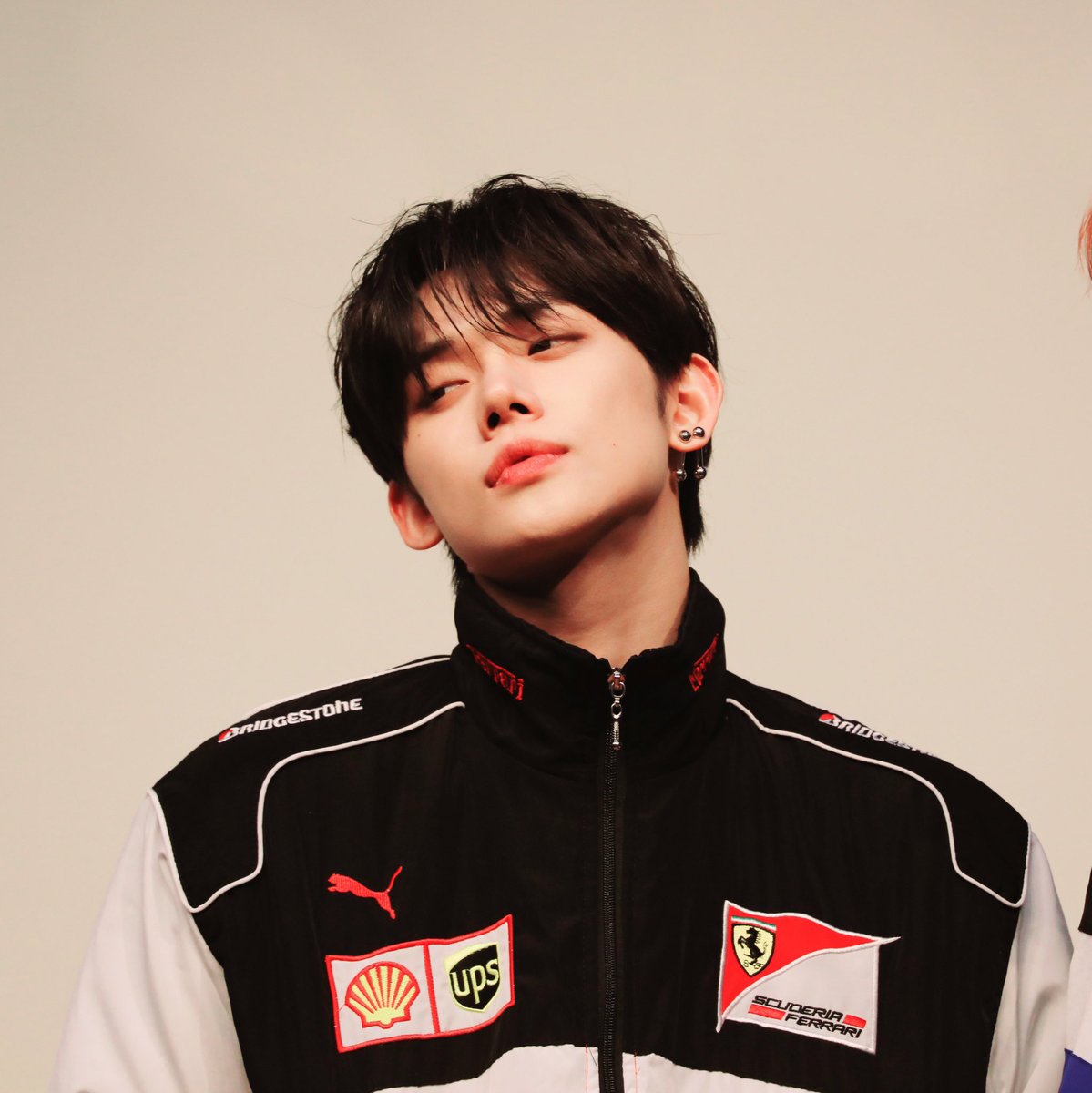 yeonjunHD's tweet photo. these pictures of yawnzzn 🤯 https://t.co/s8dHtjgo1B