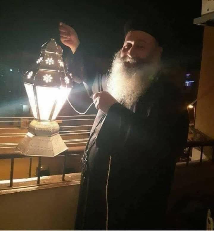 كل سنه وانتم طيبين 
رمضان كريم عليكم