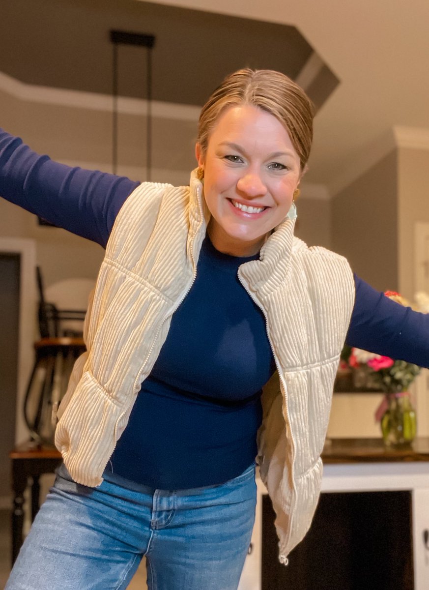 ‼️This weekend, I slept 30+ hours. 
❌I didn’t check my email.
❌I didn’t think about work in the slightest.
❌And I don’t feel a bit guilty.

My physical and mental health needed this reset. I needed to give myself permission to SHUT IT OFF. Ever been there?! And now, guess