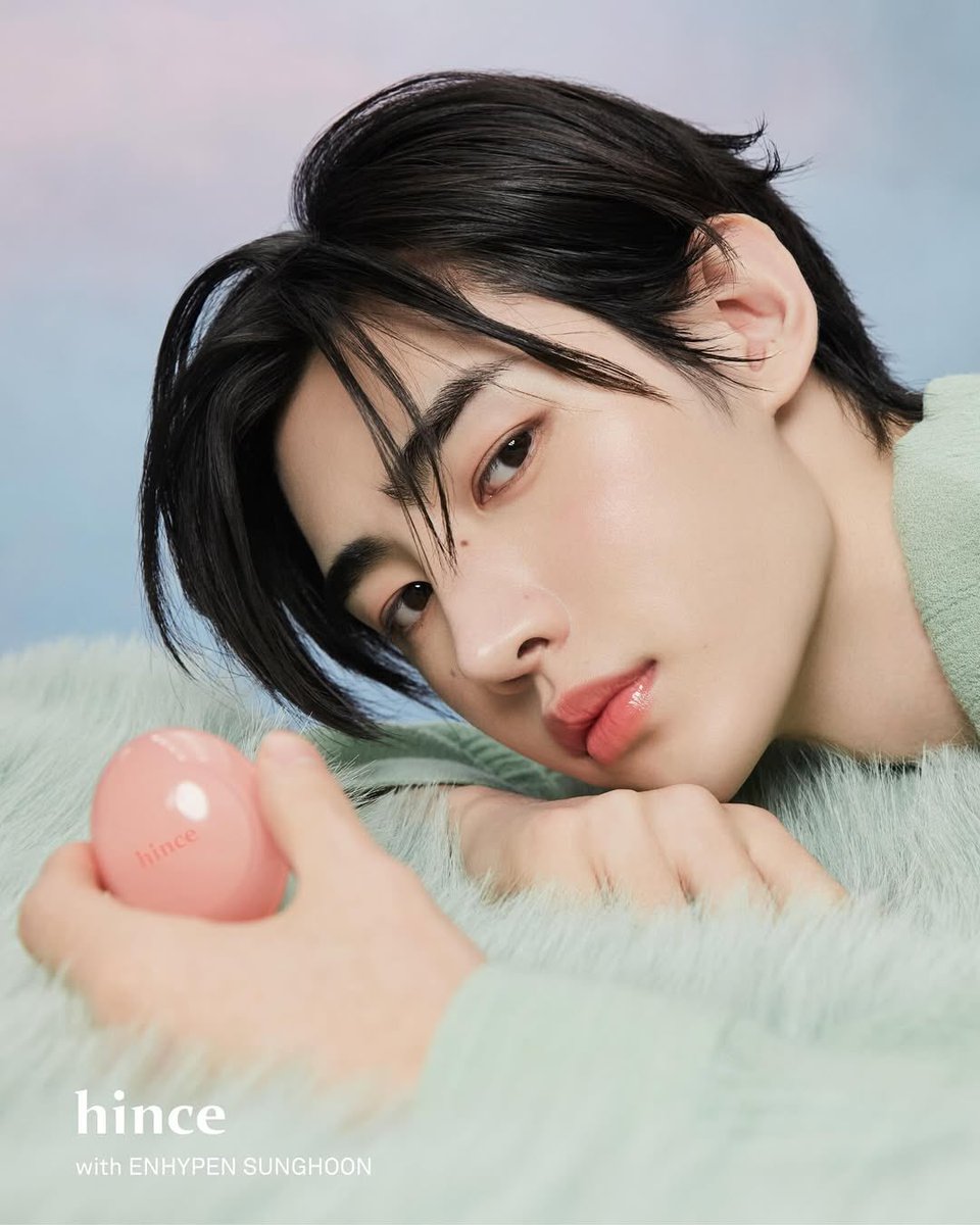 SummerQueen02's tweet photo. กี้ดดดดดดดดด Hince ลิปคอลเล็คชั่นใหม่Dewy Ball คุณพรีเซนเตอร์ก็ลุคใหม่แปลกตามากกกกกก😍😍😍😍😍😍 https://t.co/wMh0hDALXI