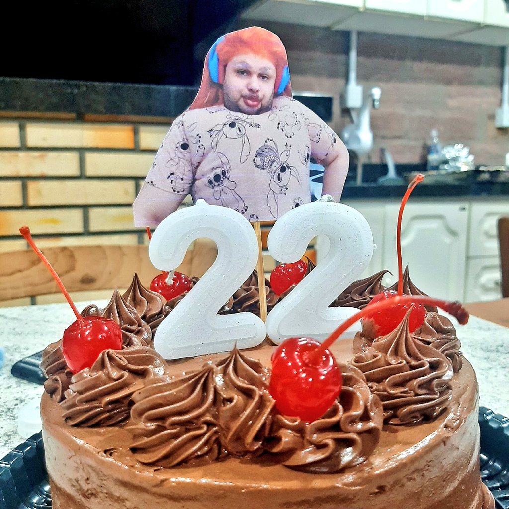 natkwy's tweet photo. Os doces da minha comemoração pré-aniversário foram decorados com momentos cômicos da minha diva atemporal @wanessaw0lf! 💗 Tudo super simples, mas do meu jeito - homenageando a gatona que melhora meus dias e minhas noites! https://t.co/Wy5uuXw79Z