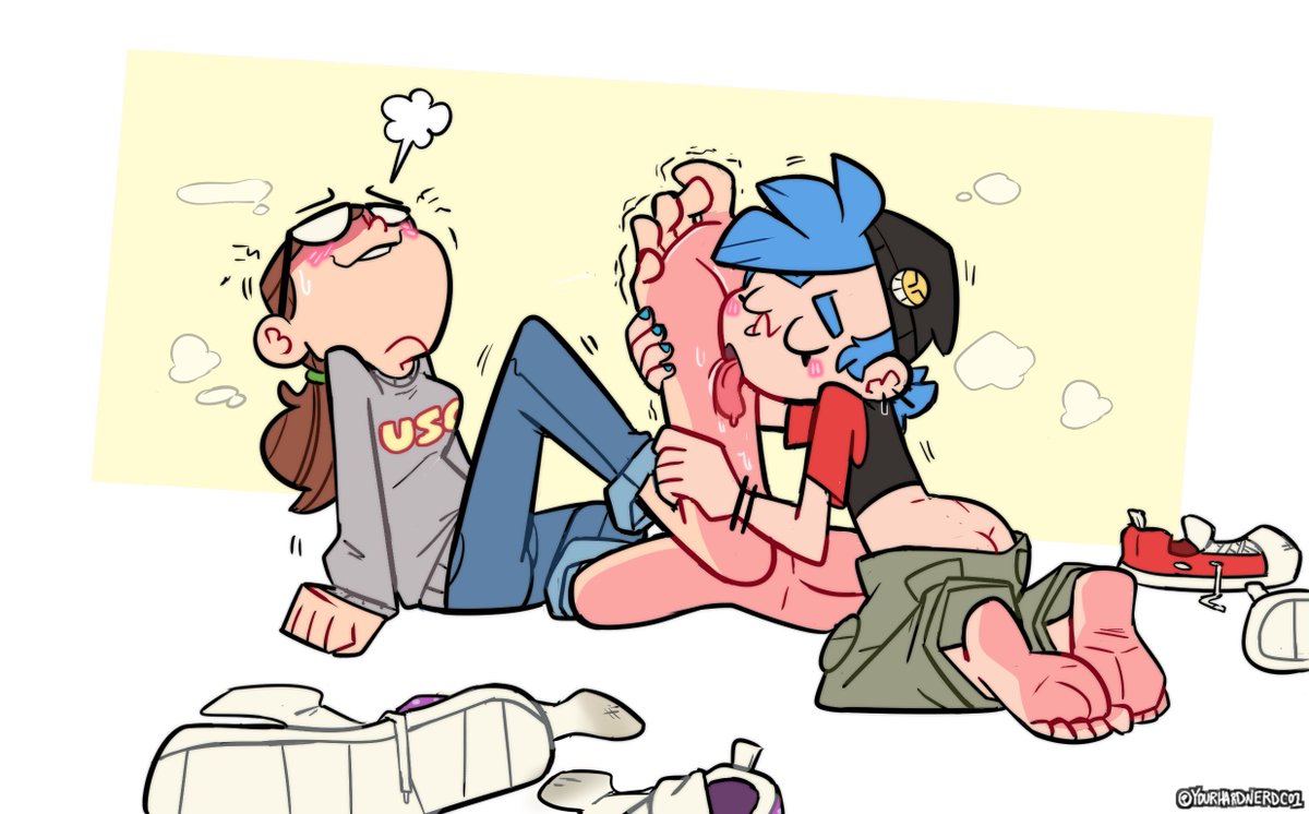 yourhardnerdco1's tweet image. Just girls hanging out 🤓⚡️