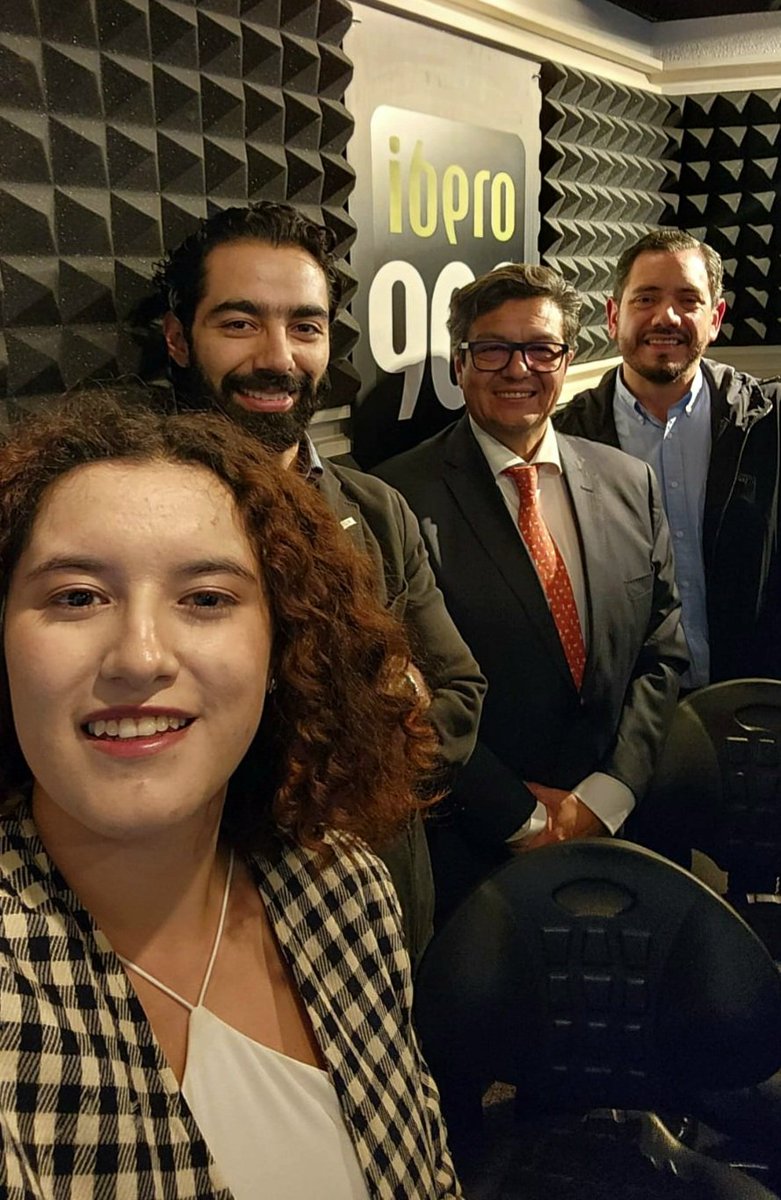 Hoy en 🤖 #Turing 🎧🎤 <a href="/angelorofa/">Angel Oswaldo R</a> nos comentó sobre los problemas del #doxing la violencia digital en entornos familiares, posibles medios y acciones de reacción y de prevención.

No se pierdan #Turing los lunes a las 4:30pm por 📻 <a href="/Ibero909FM/">Ibero 90.9 FM</a> junto a <a href="/dgricci/">Diego García Ricci</a> <a href="/mariaethGF/">María Garduño Fernández</a>