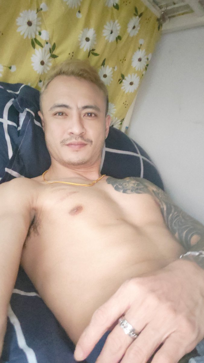 อาจดูแก่ไปหน่อย แต่ก็ยังอร่อยอยูนะจ้ะ
โสด..ทักได้..