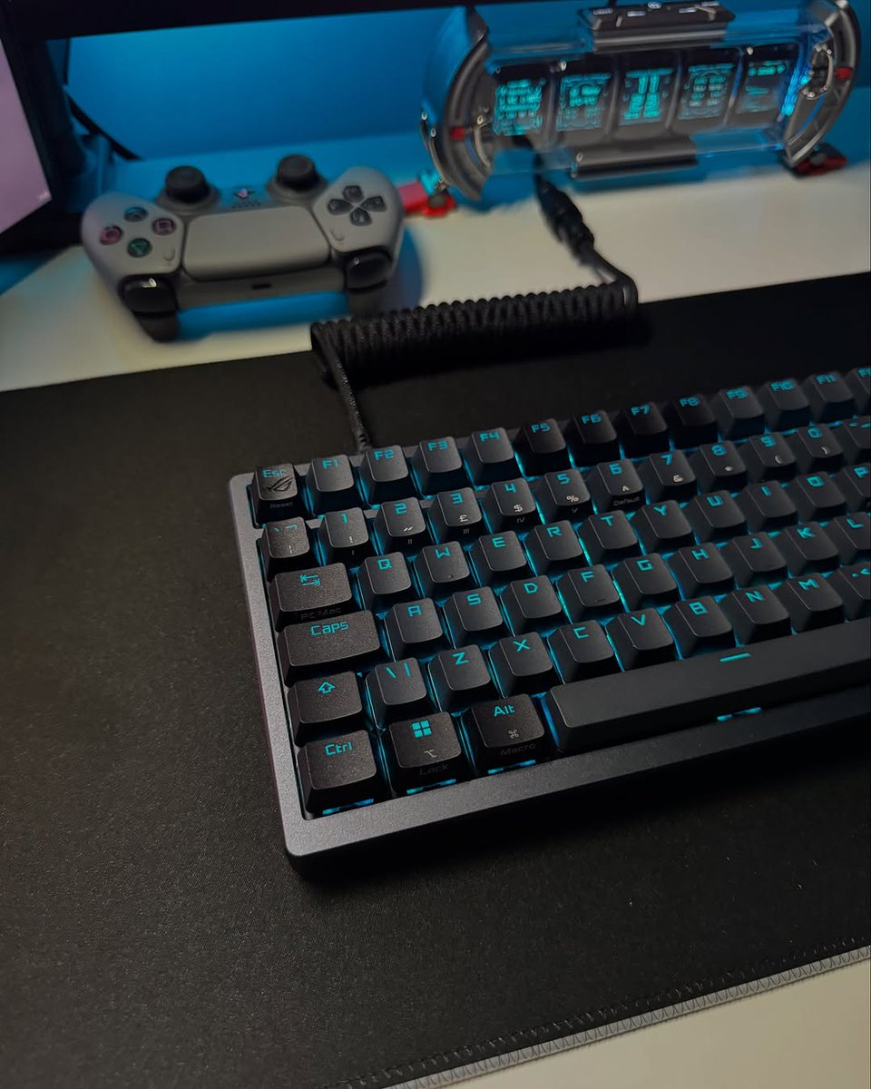 asusrogph's tweet photo. Eye see U fam! 💙💖

We're feelin' the love with this build by @ry.setup on IG! Mad respect for being part of our #ROGsquad. 🌟

Flex your build with #RateYourGear and get P750 GCash 👉🏽 https://t.co/9MiFip0GVx https://t.co/P55aKglN01