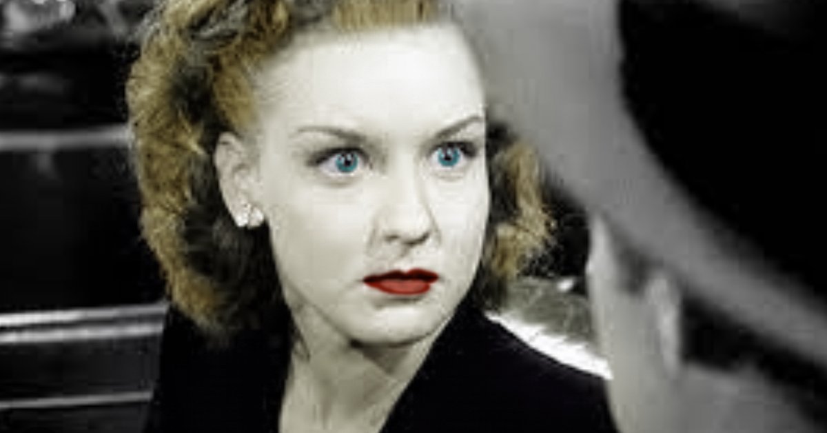 JudithKlinger's tweet photo. “Woudja’ take a look at dis’place?
It’s a real dump, I tell ya’.
I sure hope you don’t think a lady like
Me is gonna stay with a bum like you?”
#vss365 #displace #noir https://t.co/PoosNCKLRB