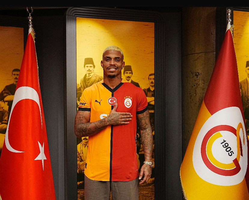 Şu adamı listeye hazır değil diye almayıp 3-4 sonra maça çıkarıp takımın çehresini değiştirmesi okaaaaannnnn 
#GalatasaraySK #gs #rizesporgalatasaray #lemina #okanburuk