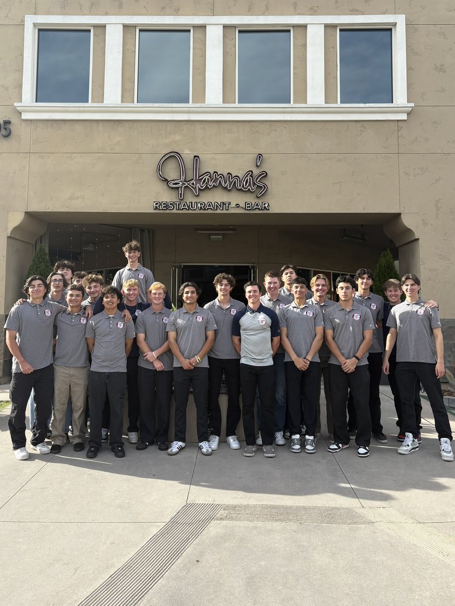 TesoroTitans_BB's tweet photo. Annual trip to Hana’s Restaurant. Big thanks to David Hana for hosting us to an amazing meal and incredible motivational speech to the team. #TheTitanWay #TheButterCakeIsTheBest @OfficialTesoro https://t.co/VdcQyAZIcz