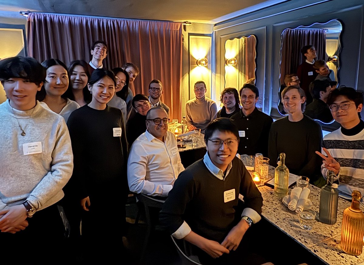 David He tweet media